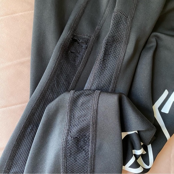 3/$39 Nike Just Do It ! Cropped Leggings S - Picture 4 of 5